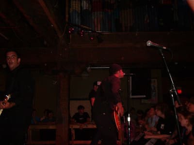 Autopilot Off live at Alley Katz, 17 July 2003