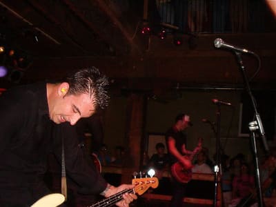 Autopilot Off live at Alley Katz, 17 July 2003